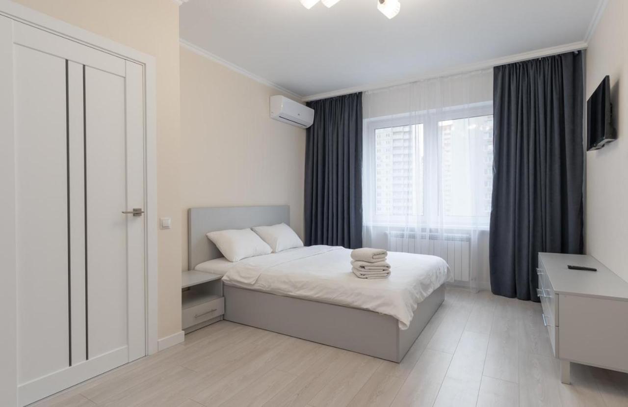 Apartment бориса гмирі 20, 12 Kyiv