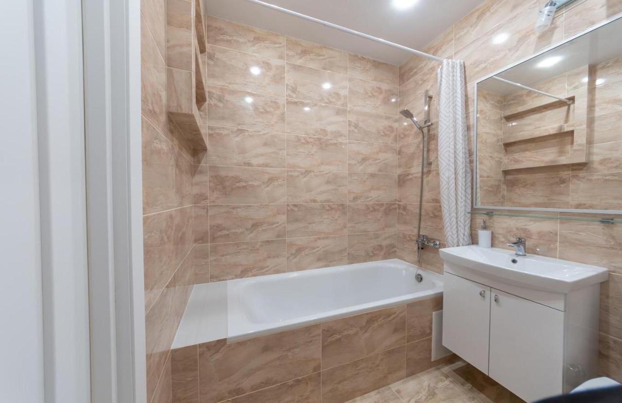 бориса гмирі 20, 12 Apartment Kyiv